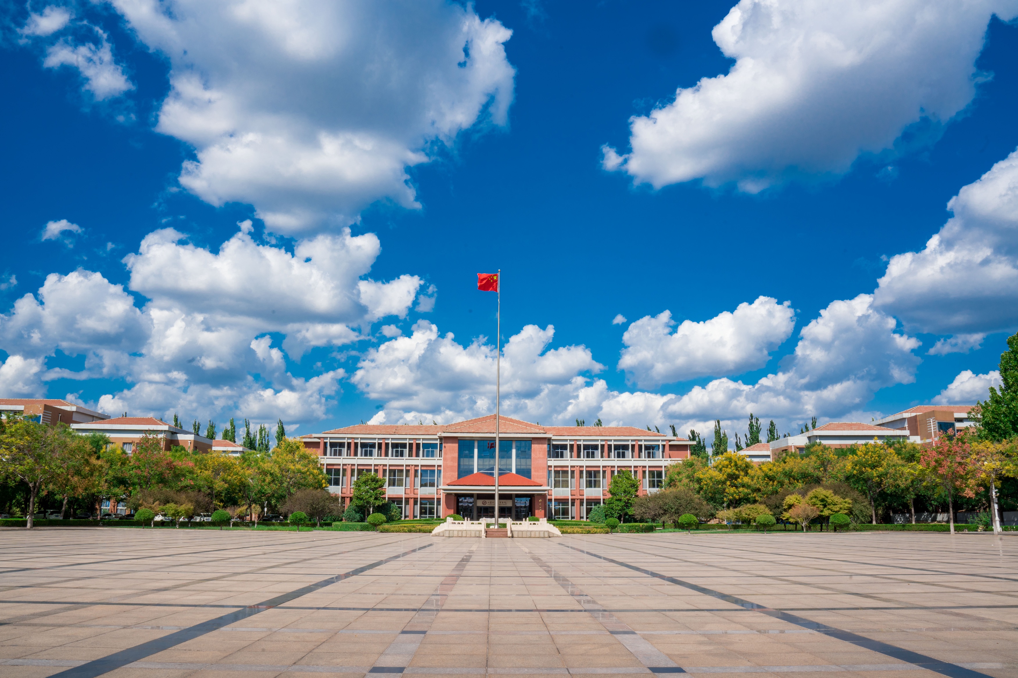 学校主楼